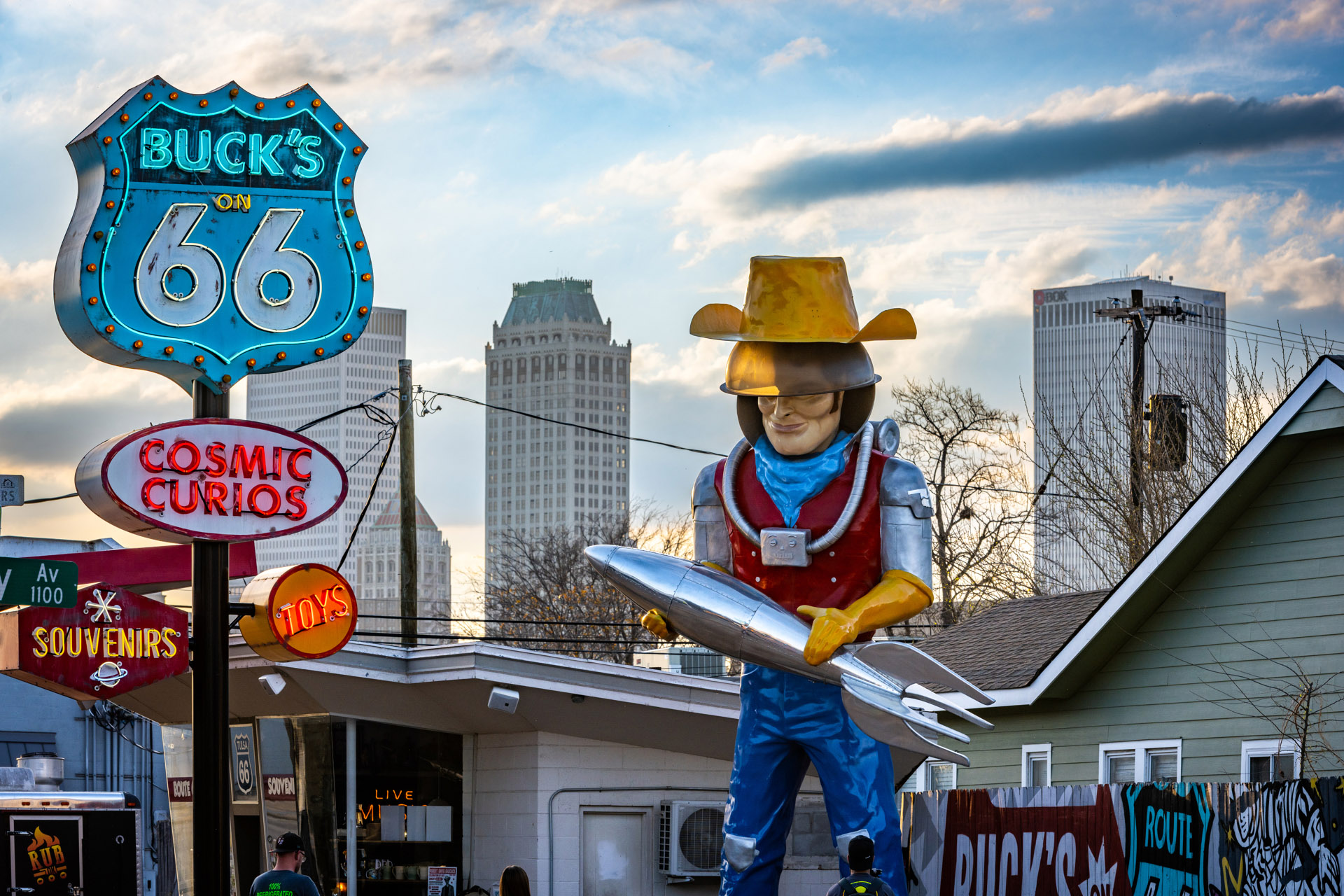 Muffler man statue outside Buck Atom’s Cosmic Curios on Route 66 in Tulsa, Oklahoma