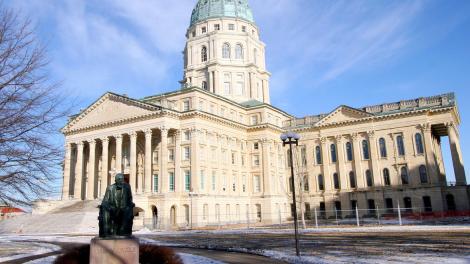 Das imposante Kansas State Capitol an einem Wintertag