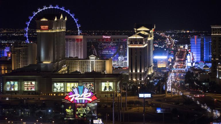 New perspective of Las Vegas during a sightseeing tour via helicopter