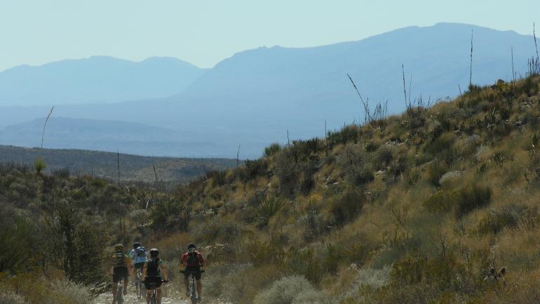 산악자전거를 타고 즐겨보는 빅 벤드 탐험