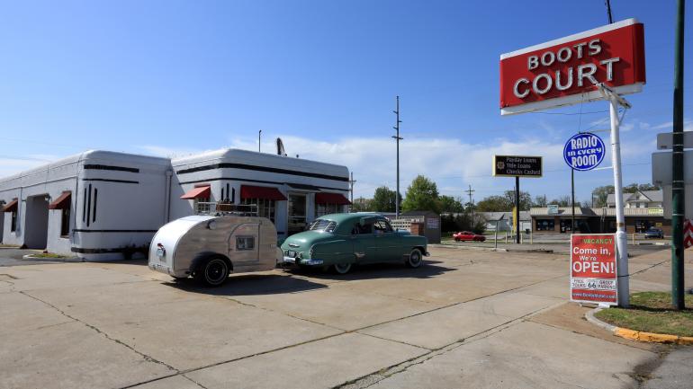 在迦太基的Boots Court Motel 体验美国1930-40年代的经典旅馆 在迦太基的Boots Court Motel 体验美国1930-40年代的经典旅馆