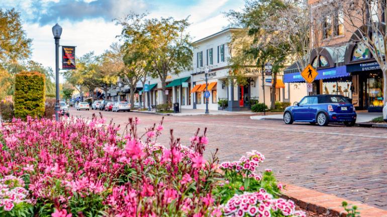 Lovely streetscape of Park Avenue, a cultural gem in Winter Park