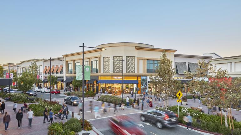 The walkable streets of Broadway Plaza in Walnut Creek, California