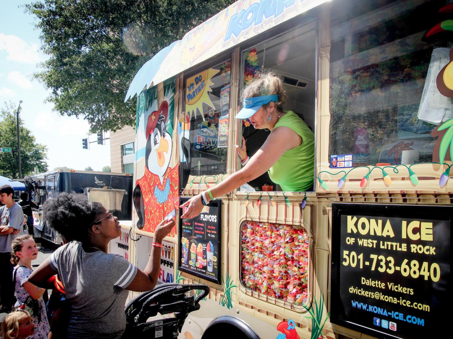 Diversión gastronómica en Main Street Food Truck Festival