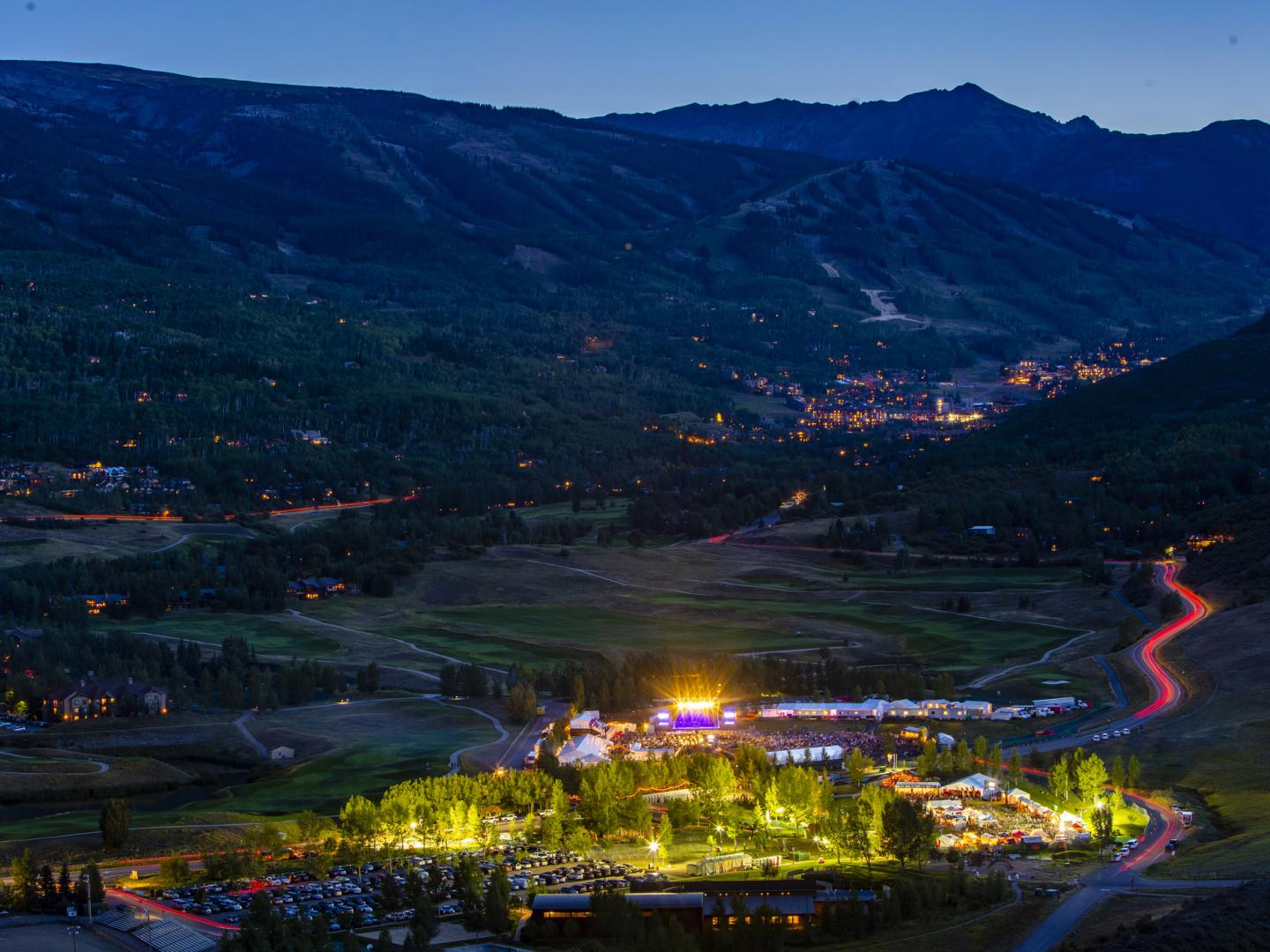 JAS アスペンスノーマス・レイバーデイ・エクスペリエンスにふさわしい素敵な夜