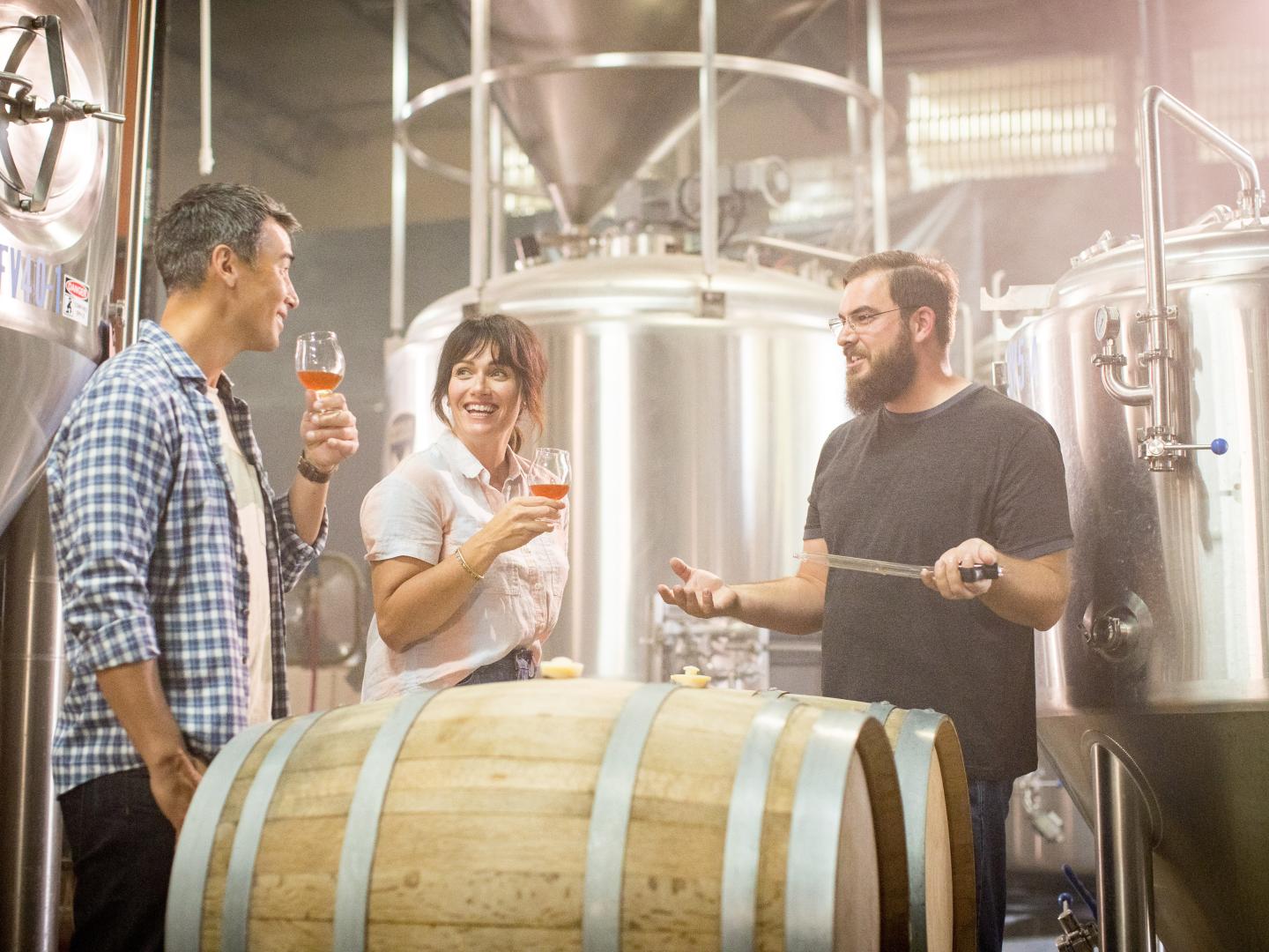 カリフォルニア州テメキュラバレーのクラフトビール月間にはビールを試飲しましょう