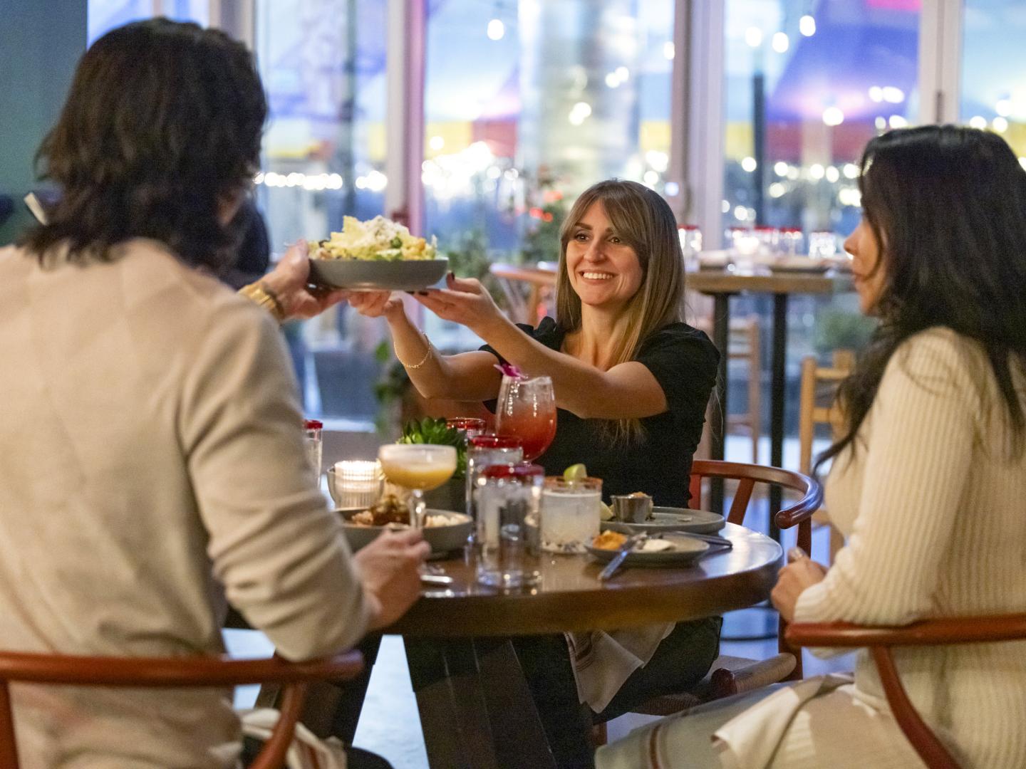Dégustation de bons petits plats au restaurant Para Maria à Boston, Massachusetts