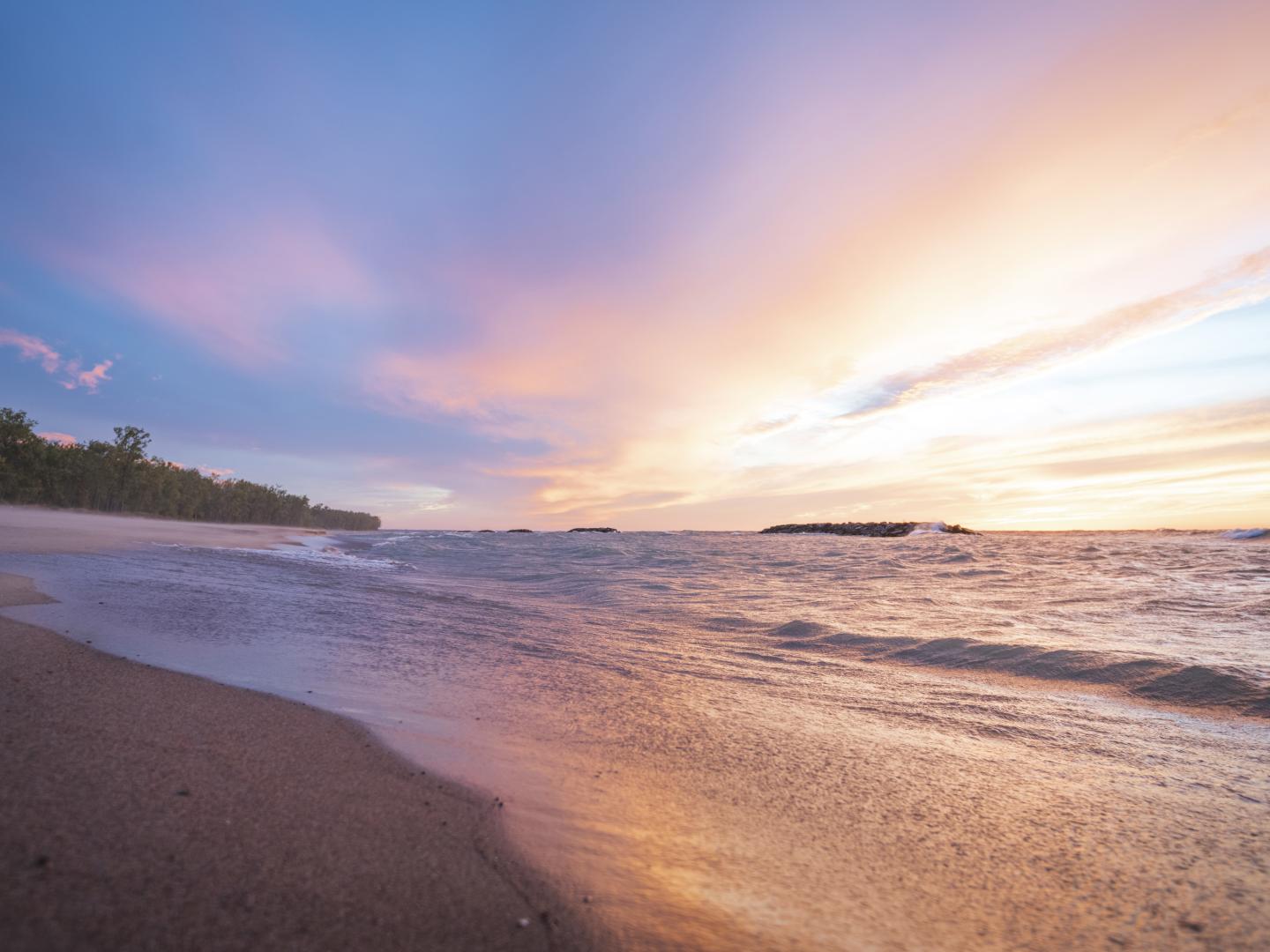 Malerisches Strandpanorama am Lake Erie im Presque Isle State Park