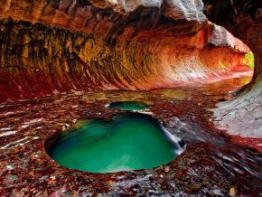 Emerald Pool in The Subway at Zion National Park