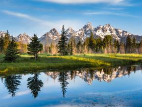 Stunning mountain views in Grand Teton National Park, Wyoming Stunning mountain views in Grand Teton National Park, Wyoming