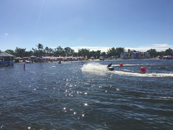 Wassersportrennen bei den Pro Watercross World Championships in Naples, Florida
