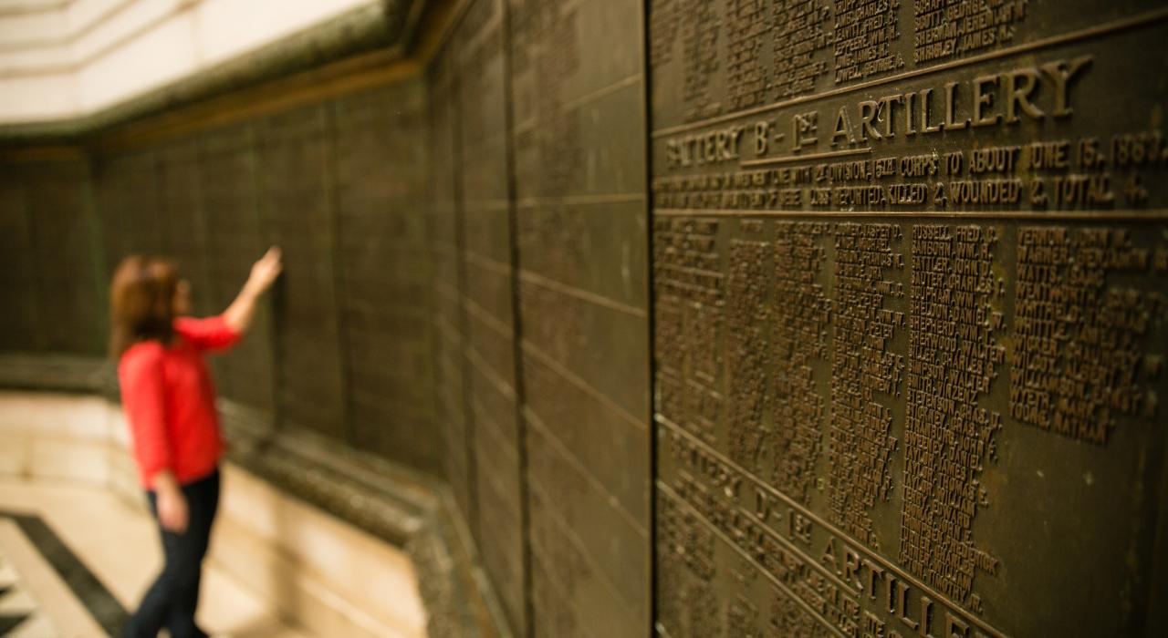 Muro de conmemoración en el Vicksburg National Military Park en Mississippi