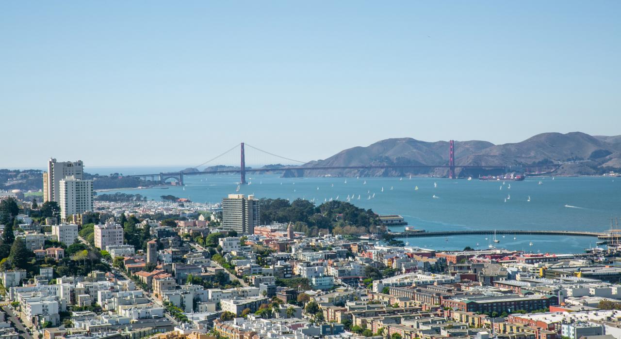 海港區與金門大橋