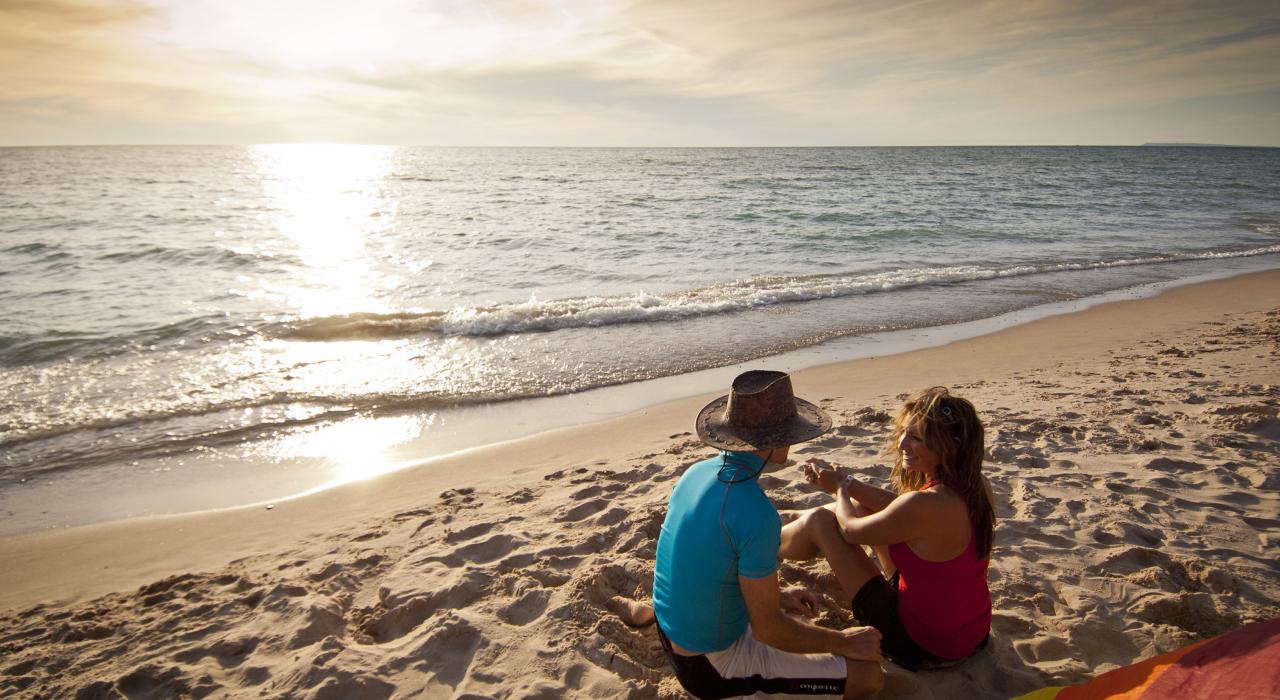 ミシガン州トラバースシティのミシガン湖畔でのビーチバケーション