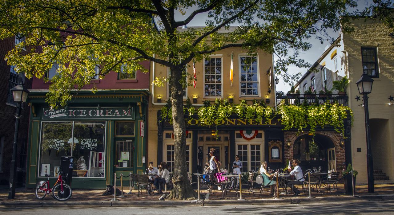 Exploring historic Old Town Alexandria’s shops, restaurants and museums 