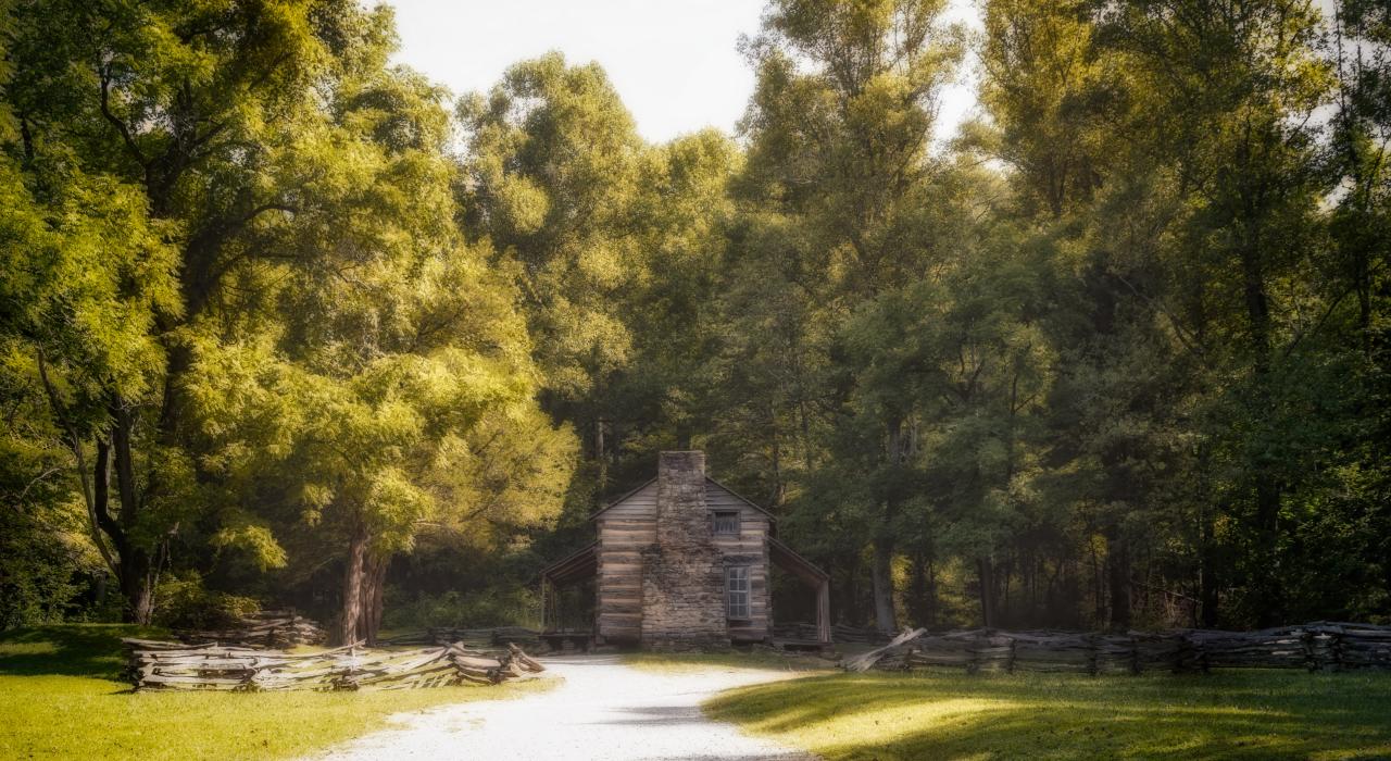 Settler John Oliver's 1820s cabin at Cades Cove