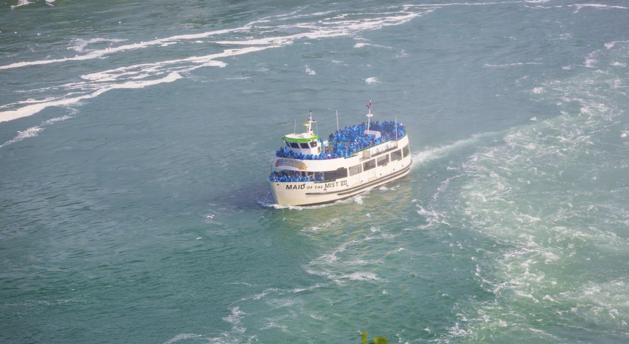 Excursão de barco Maid of the Mist no Niagara Falls State Park