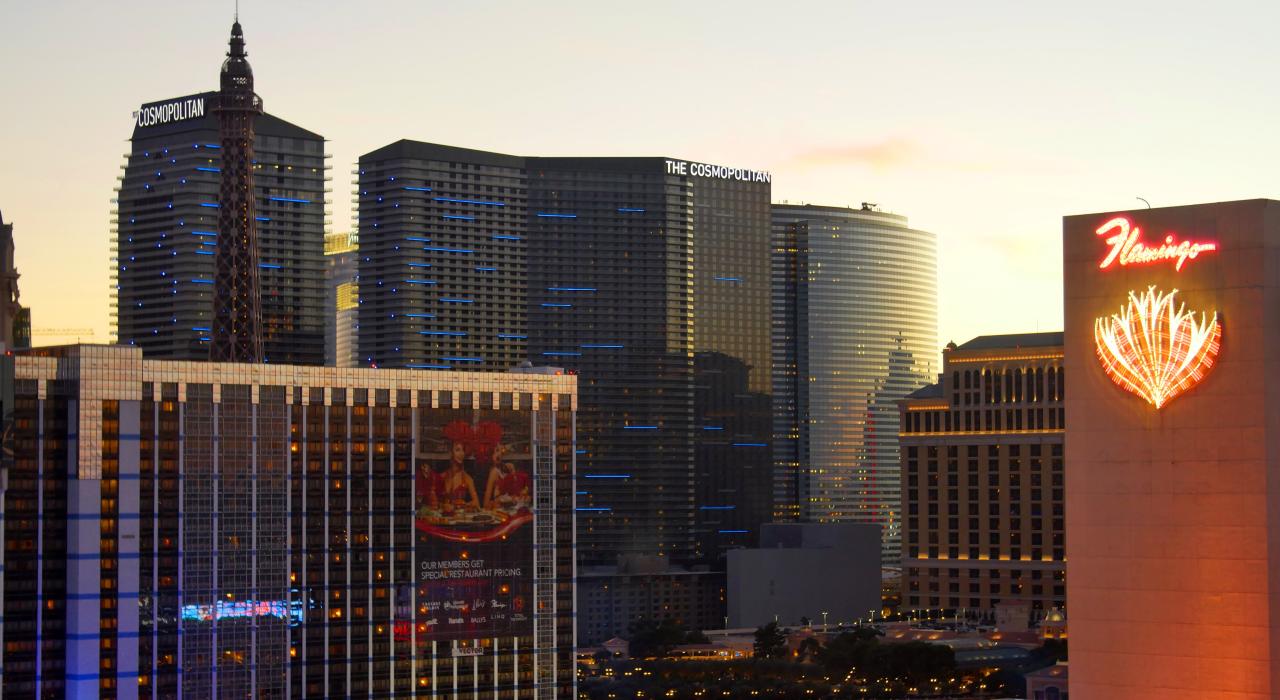  Las Vegas skyline as the day ends