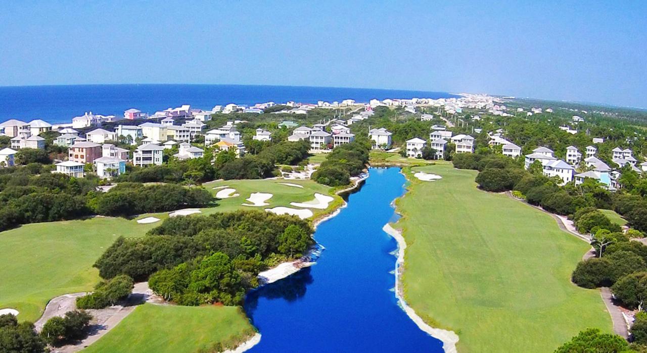 Le parcours de golf de Kiva Dunes, l’un des 14 parcours de la région