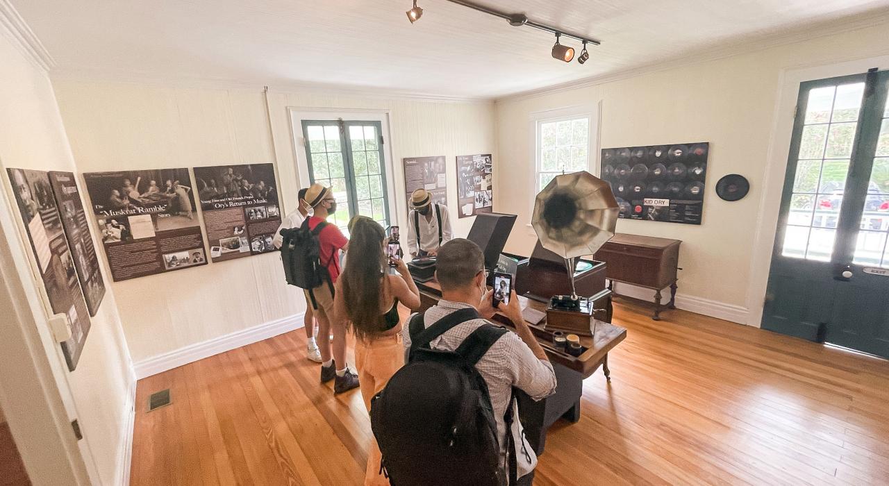 Touring the 1811/Kid Ory Historic House in LaPlace, Louisiana