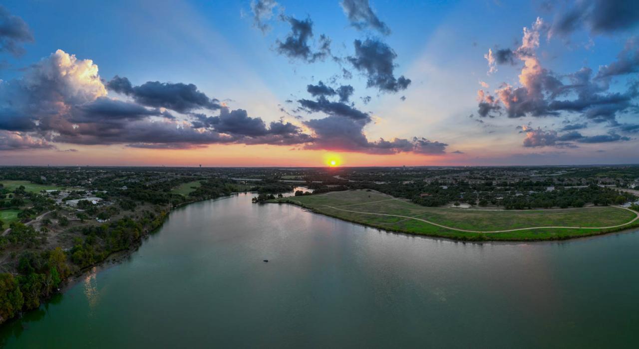 Sunset over Bushy Creek Lake Park