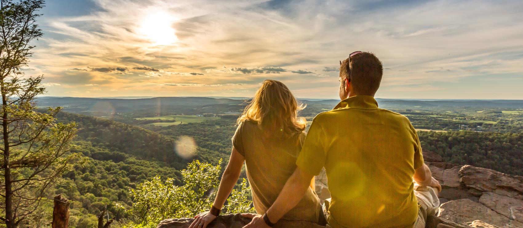 Verschnaufpause am Hawk Rock Overlook bei einer Wanderung auf dem Appalachian Trail